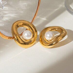 18k Gold-Plated Elegant Women's Pearl Stainless Steel Earrings